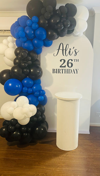 Arch -white solid door