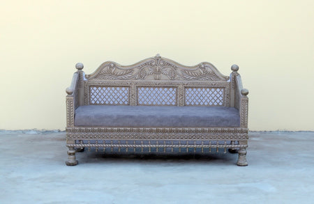 chair- boutique white gold