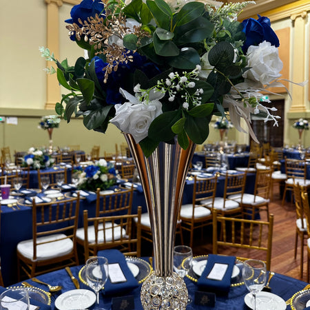 Floral centrepiece - Peach & Ivory