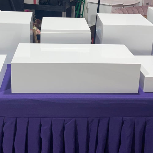 Food table - acrylic white box