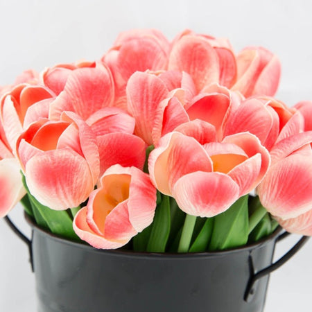 Floral centrepiece - Peach & Ivory