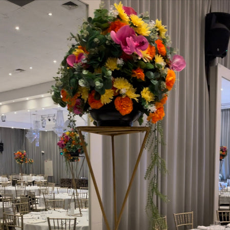 Floral centrepiece -white&green