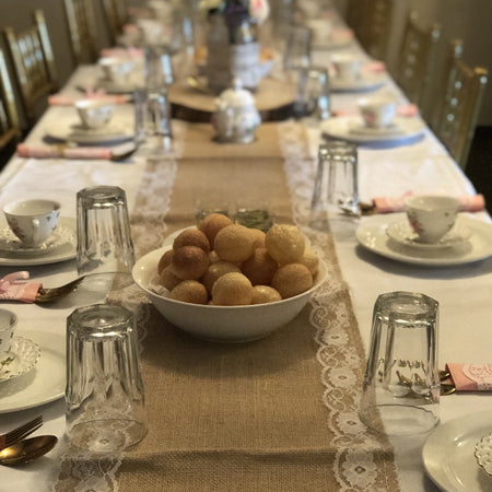 Table Runner -embroidery pink